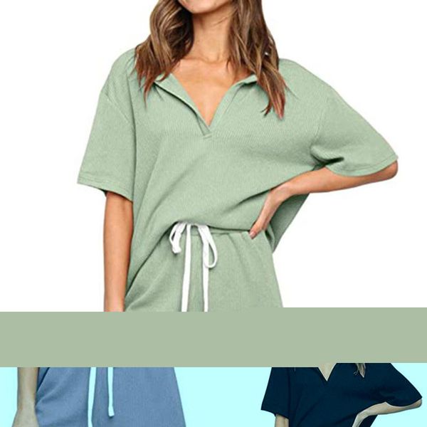 women's tracksuits 2021 spring summer ladies solid color streetwear/ homewear suit short sleeve t-shirt bandage shorts 2 pcs outfit, Gray
women's tracksuits 2021 spring summer ladies solid color streetwear/ homewear suit short sleeve t-shirt bandage shorts 2 pcs outfit, Gray