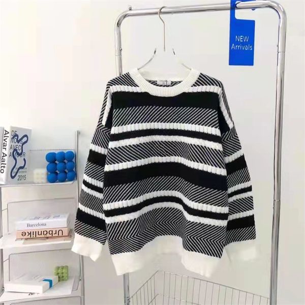designer women's sweater european and american style simple and generous model pure cotton slim model fashion versatile modelbb, White;black
designer women's sweater european and american style simple and generous model pure cotton slim model fashion versatile modelbb, White;black
