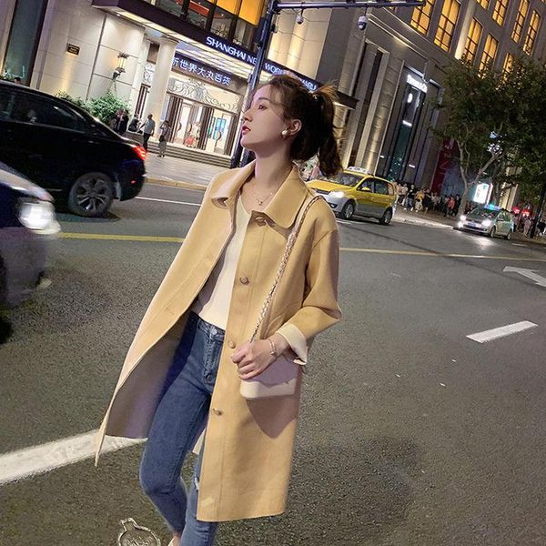 women's trench coats 2021 autumn winter fashion classic street style high-quality casual turn-down collar solid colors, Tan;black
women's trench coats 2021 autumn winter fashion classic street style high-quality casual turn-down collar solid colors, Tan;black