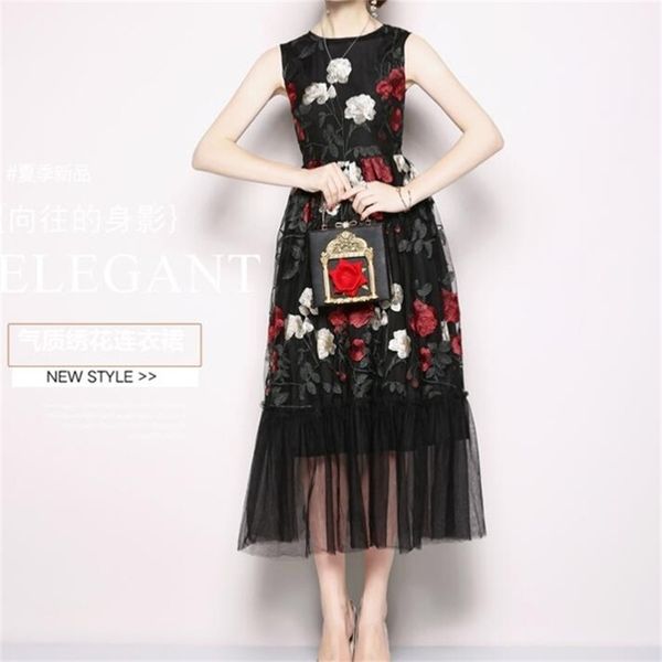runway fashion summer dress women flower embroidery mesh long elegant party holiday 210603, Black;gray
runway fashion summer dress women flower embroidery mesh long elegant party holiday 210603, Black;gray