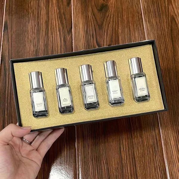 neutral perfume set 9ml*5 pieces suit spray long lasting fragrances edc 4 choices for gift 1v1charming smell fast delivery
neutral perfume set 9ml*5 pieces suit spray long lasting fragrances edc 4 choices for gift 1v1charming smell fast delivery