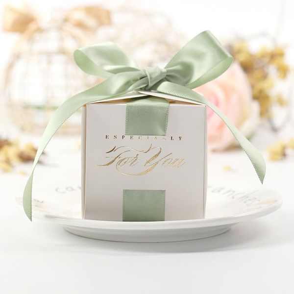 gold stamping green white wedding candy box european retro small size simple 4 colors gift wrap
gold stamping green white wedding candy box european retro small size simple 4 colors gift wrap