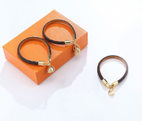 fashion letter bracelet for leather bracelets for couple luxury designer jewelry supply, Black
fashion letter bracelet for leather bracelets for couple luxury designer jewelry supply, Black