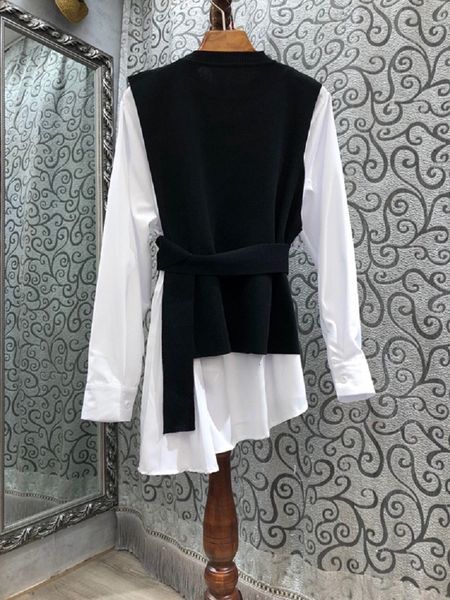 knits spring clothing fashion style women o-neck long sleeve asymmetrical loose white +belted black vest jacket sets 2pc
knits spring clothing fashion style women o-neck long sleeve asymmetrical loose white +belted black vest jacket sets 2pc