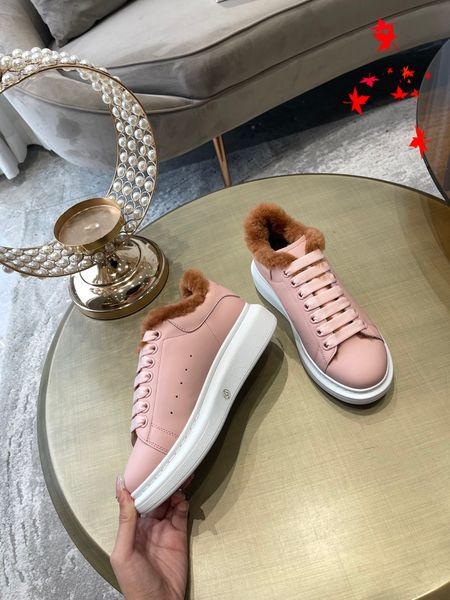 2022 winter women dress boots high heels design leather boot knitted sock-like flats biker luxury designer shoes tall ankle booties with log, Black
2022 winter women dress boots high heels design leather boot knitted sock-like flats biker luxury designer shoes tall ankle booties with log, Black