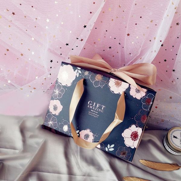 luxury portable gift box cake mousse chocolate dessert packaging for baby shower birthday party decorations wrap
luxury portable gift box cake mousse chocolate dessert packaging for baby shower birthday party decorations wrap