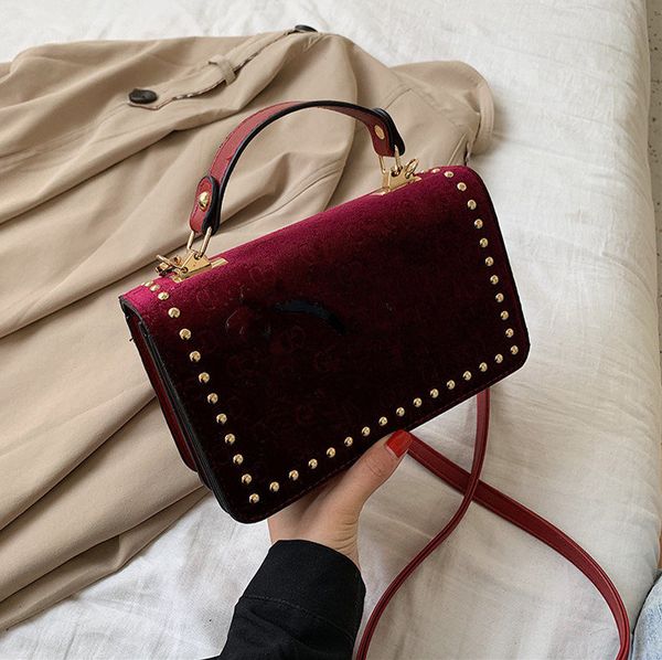 fashion letter shoulder bags rivet designer velet women crossbody messager bag luxurys handbag outdoor travel pu handbags trendy phone pouch
fashion letter shoulder bags rivet designer velet women crossbody messager bag luxurys handbag outdoor travel pu handbags trendy phone pouch