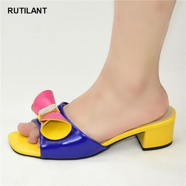 dress shoes fashion italian mid heels autumn slipper for wedding daily slippers ladies african decorated with rhinestone, Black
dress shoes fashion italian mid heels autumn slipper for wedding daily slippers ladies african decorated with rhinestone, Black