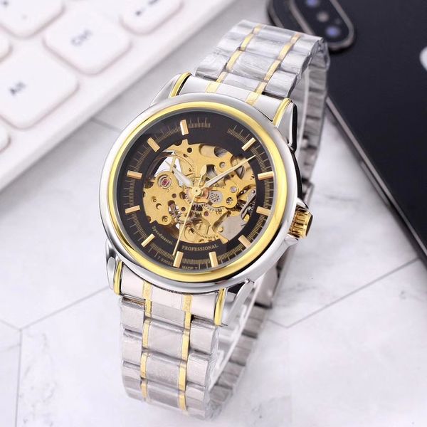 2021wis platform three needle steel belt mechanical european brand watch fashion, Slivery;brown
2021wis platform three needle steel belt mechanical european brand watch fashion, Slivery;brown