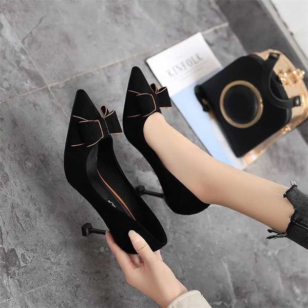 pointed stiletto high heel spring and autumn wedding pumps shallow patent leather bow professional single shoes 211025, Black 
pointed stiletto high heel spring and autumn wedding pumps shallow patent leather bow professional single shoes 211025, Black