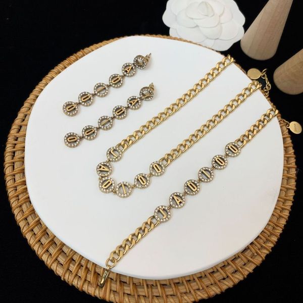 luxury fashion choker necklace designer jewelry wedding diamond 18k gold plated platinum letter pendants necklaces and dio bracelet ior set, Silver
luxury fashion choker necklace designer jewelry wedding diamond 18k gold plated platinum letter pendants necklaces and dio bracelet ior set, Silver