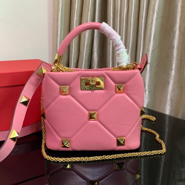 2021 latest mini lady's messenger bag leather multi compartment smooth exquisite purses and handbags luxury
2021 latest mini lady's messenger bag leather multi compartment smooth exquisite purses and handbags luxury