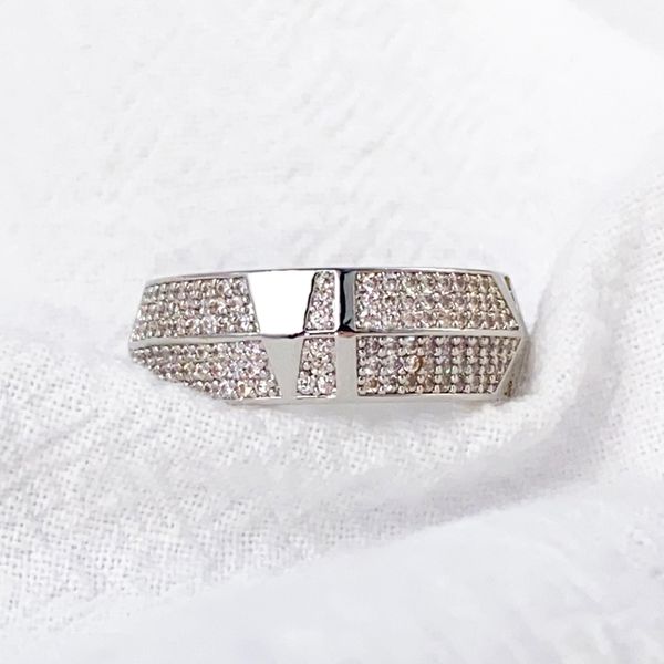 fashion design wedding promise rings for men stainless steel prong setting zircon iced out silver ring women personalised engagement love ch, Slivery;golden
fashion design wedding promise rings for men stainless steel prong setting zircon iced out silver ring women personalised engagement love ch, Slivery;golden