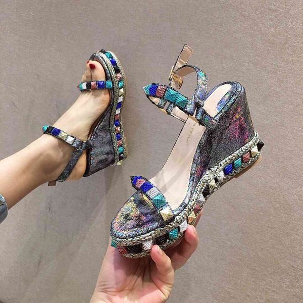 adorable rivets gold platform wee high heels shoes designer slides size 35 to 40, Black
adorable rivets gold platform wee high heels shoes designer slides size 35 to 40, Black