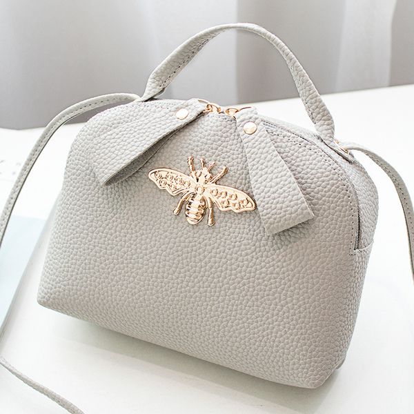 women fashion handbags famous design versatile trend diagonal phone messenger crossbody small metal bee sweet lady shoulder bag
women fashion handbags famous design versatile trend diagonal phone messenger crossbody small metal bee sweet lady shoulder bag