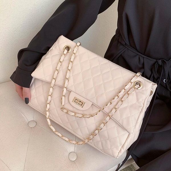 evening bags high-quality autumn large-capacity tote bag 2021 fashion rhombus women's designer one-shoulder chain messenger
evening bags high-quality autumn large-capacity tote bag 2021 fashion rhombus women's designer one-shoulder chain messenger