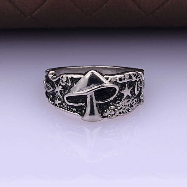 ring wild mushroom star flower pattern rings for men and women retro punk statement couple nightclub hip hop biker gift, Golden;silver
ring wild mushroom star flower pattern rings for men and women retro punk statement couple nightclub hip hop biker gift, Golden;silver