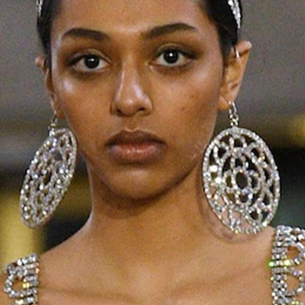hoop & huggie stonefans fashion flowers rhinestone earrings for women 2021 christmas gift round drop earring boho jewelry wholesale, Golden;silver
hoop & huggie stonefans fashion flowers rhinestone earrings for women 2021 christmas gift round drop earring boho jewelry wholesale, Golden;silver