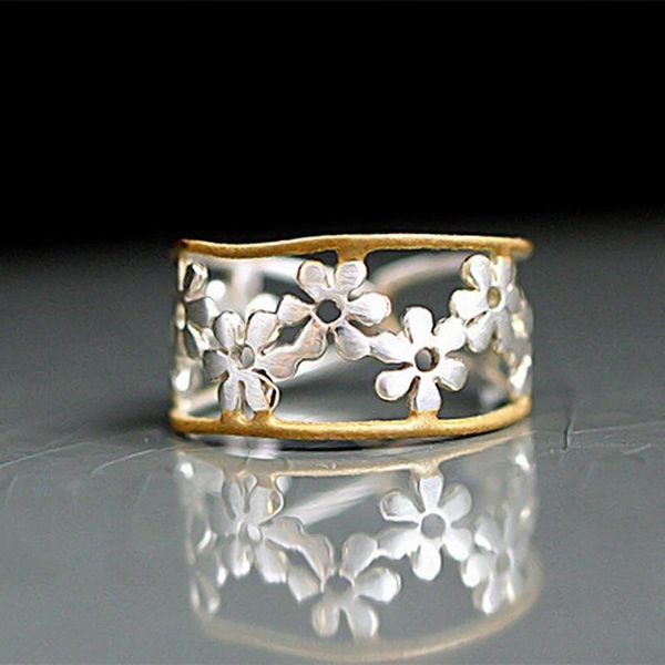 cluster rings delicate gold enameled bicolor flower ring cute daisy blossom for women girl party wedding jewelry adjustable, Golden;silver
cluster rings delicate gold enameled bicolor flower ring cute daisy blossom for women girl party wedding jewelry adjustable, Golden;silver