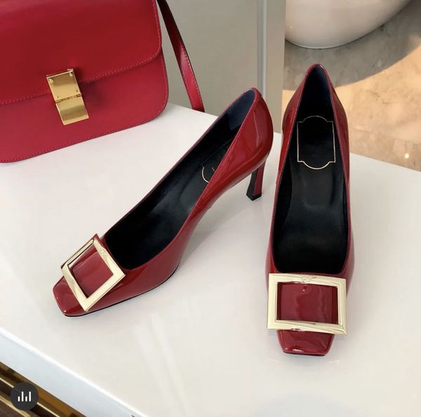 2021 thick-heeled shoes, square buckle square-toe shallow mouth mid-heel patent leather high heel casual professional ladies low heels, Black
2021 thick-heeled shoes, square buckle square-toe shallow mouth mid-heel patent leather high heel casual professional ladies low heels, Black