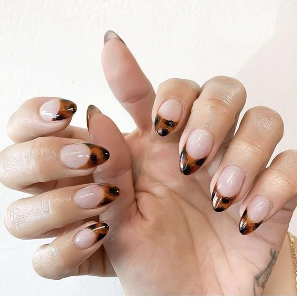 false nails detachable caramel french almond 2021 24pcs/box full cover nail tips press on manicure tool, Red;gold
false nails detachable caramel french almond 2021 24pcs/box full cover nail tips press on manicure tool, Red;gold