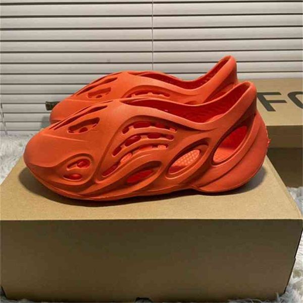 Fashion brand slippers foam men super great quality runner outdoor basketball football soccer sneakers sports sandal leisure gift summer party G90E
Fashion brand slippers foam men super great quality runner outdoor basketball football soccer sneakers sports sandal leisure gift summer party G90E