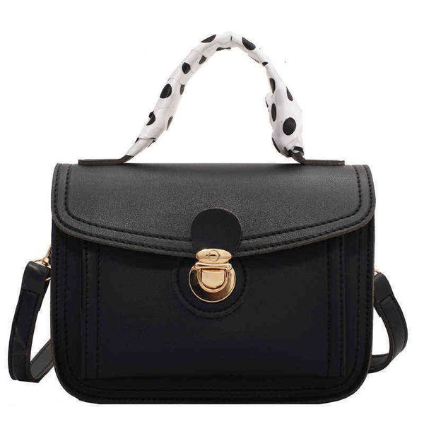 high sense silk scarf small square bag lock buckle hand lift women's 2021 autumn and winter msenger trend
high sense silk scarf small square bag lock buckle hand lift women's 2021 autumn and winter msenger trend