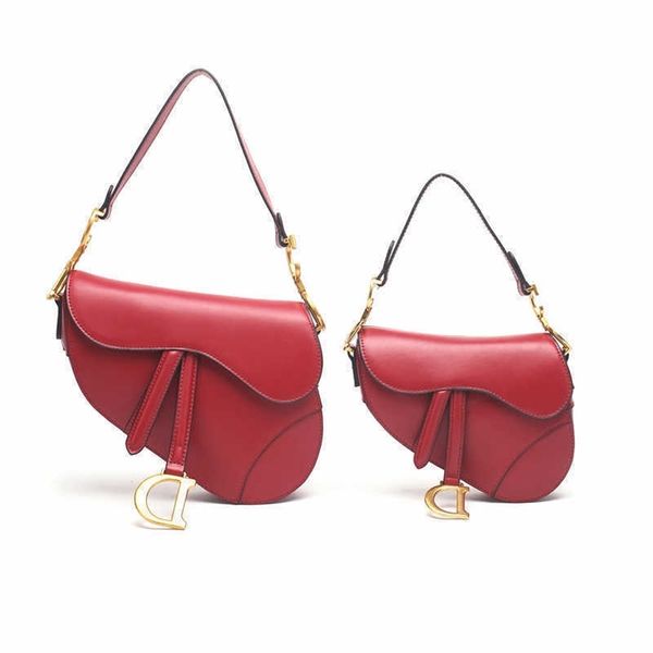 handbagd family saddle bag women's 2021 new fashion d-shaped wide shoulder strap leather handbaggg bag
handbagd family saddle bag women's 2021 new fashion d-shaped wide shoulder strap leather handbaggg bag