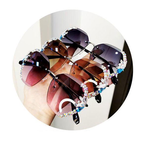 sunglasses 2021 drill luxury italy brand designer lady women vintage rimless gradient sun glasses for female uv400, White;black
sunglasses 2021 drill luxury italy brand designer lady women vintage rimless gradient sun glasses for female uv400, White;black