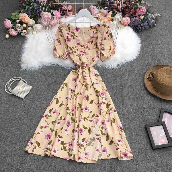 summer women retro all-match square collar puff sleeve dress waist slim floral print 210512, Black;gray
summer women retro all-match square collar puff sleeve dress waist slim floral print 210512, Black;gray