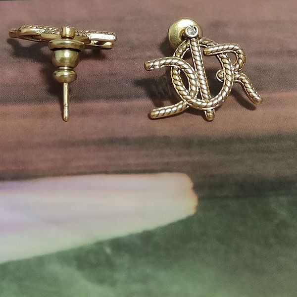925 silver needle new fashion earrings classic twist english alphabet gold plated jewelry accessories black friday, Golden
925 silver needle new fashion earrings classic twist english alphabet gold plated jewelry accessories black friday, Golden