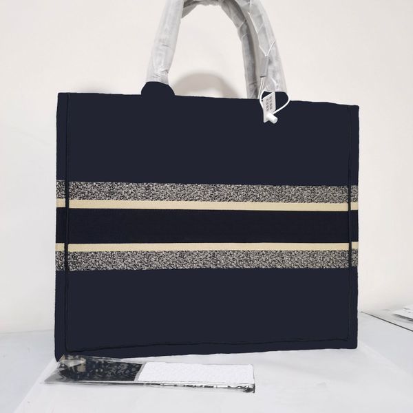 luxury fashion shopping bag designer embroidered high-quality one-shoulder large-capacity handbag #1, Red;black
luxury fashion shopping bag designer embroidered high-quality one-shoulder large-capacity handbag #1, Red;black