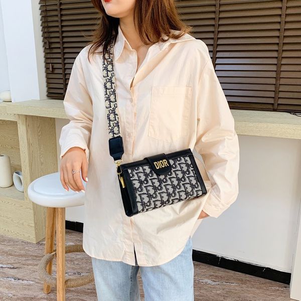 purses versatile, high-value, super marketable small square bag pu messenger cover single shoulder bag synthetic leather handbag black frida
purses versatile, high-value, super marketable small square bag pu messenger cover single shoulder bag synthetic leather handbag black frida