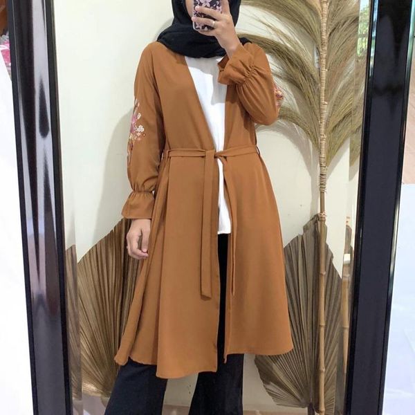 ethnic clothing 2021 fake two-piece blouse embroidered robe arab fashion women's muslim temperament, Red
ethnic clothing 2021 fake two-piece blouse embroidered robe arab fashion women's muslim temperament, Red