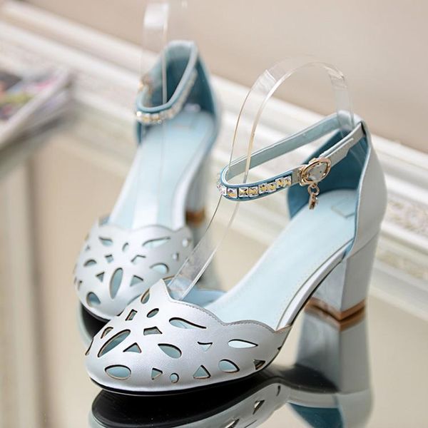 dress shoes 2021 summer fashion women sandals hollow out med thick heels diamond buckle sweet casual big size 43, Black
dress shoes 2021 summer fashion women sandals hollow out med thick heels diamond buckle sweet casual big size 43, Black
