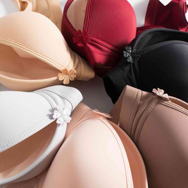 59% off factory outlet store underwear women's thin cup gathered simple solid color smooth bra comfortable no steel ring, Red;black
59% off factory outlet store underwear women's thin cup gathered simple solid color smooth bra comfortable no steel ring, Red;black