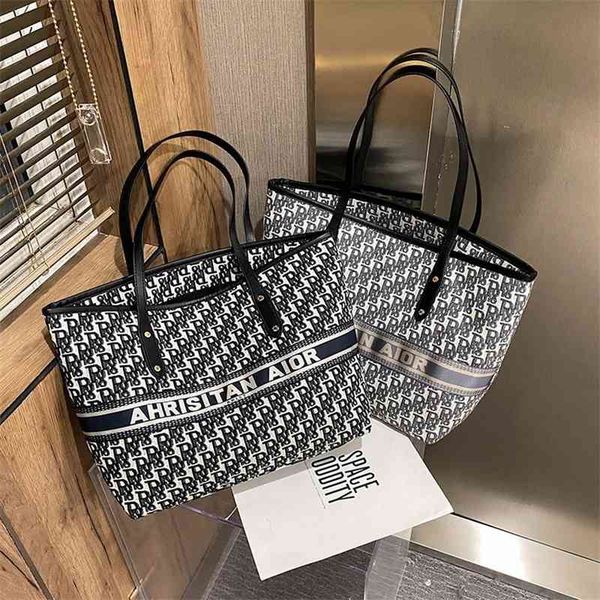 fashion embroidery travel tote bag one shoulder portable large capacity shopping bag 50% clearance sale
fashion embroidery travel tote bag one shoulder portable large capacity shopping bag 50% clearance sale