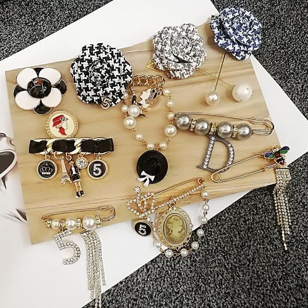 pins, brooches korea handmade vintage rhinestone crystal pearl brooch fabric plaid badge pins fashion jewelry for woman accessories, Gray
pins, brooches korea handmade vintage rhinestone crystal pearl brooch fabric plaid badge pins fashion jewelry for woman accessories, Gray
