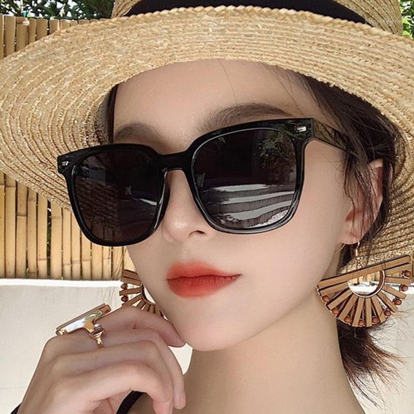 sunglasses 2021 vintage luxury oversized mirror women candy color lens glasses classic retro outdoor travel lentes de sol mujer, White;black
sunglasses 2021 vintage luxury oversized mirror women candy color lens glasses classic retro outdoor travel lentes de sol mujer, White;black