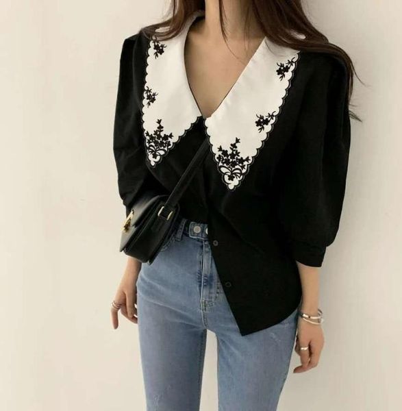 korean style retro embroidery 2021 chiffon blouses women gentle ol soild color leisure chic loose sweet casual ladies shirts men's, White;black
korean style retro embroidery 2021 chiffon blouses women gentle ol soild color leisure chic loose sweet casual ladies shirts men's, White;black