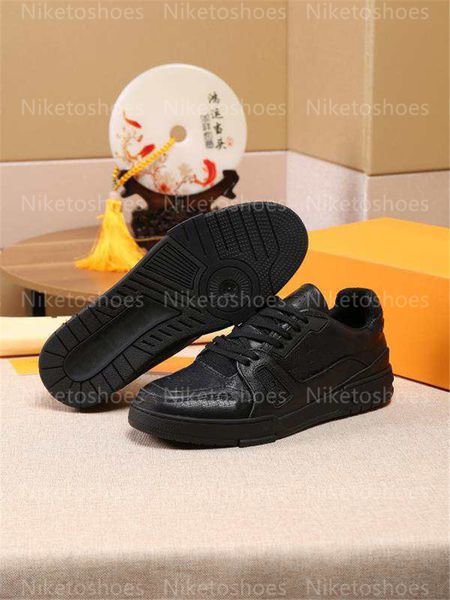 luxurys designers shoes white black grained calf leather mens shoe embossed sneaker sports rubber outsole trainer sn
luxurys designers shoes white black grained calf leather mens shoe embossed sneaker sports rubber outsole trainer sn