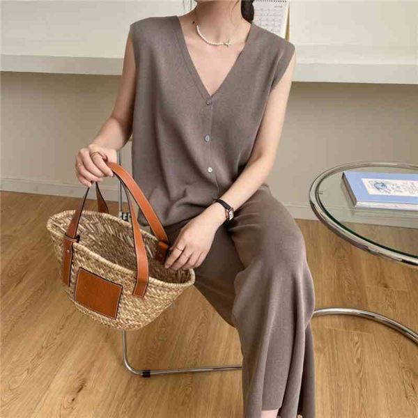women's suits & blazers set of two refreshing pieces silk, elegant women's summer pants, korean style, with buttons, collar v iio6, White;black
women's suits & blazers set of two refreshing pieces silk, elegant women's summer pants, korean style, with buttons, collar v iio6, White;black