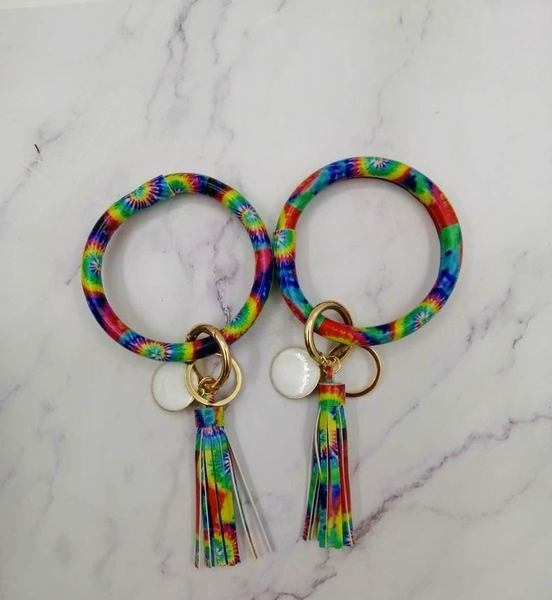tie dye bracelet key chain pu leather tassel keychains tie-dyed round bangle rings, Slivery;golden
tie dye bracelet key chain pu leather tassel keychains tie-dyed round bangle rings, Slivery;golden