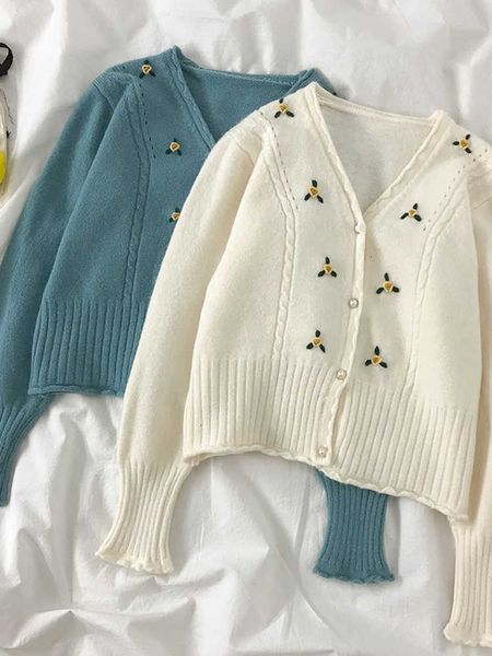 women's sweaters female fashion shirt fall v-embroidered neckline with sleeve long knitted wool coat h cozs, White;black
women's sweaters female fashion shirt fall v-embroidered neckline with sleeve long knitted wool coat h cozs, White;black