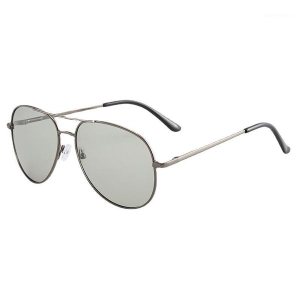 posensitive men's self-color changing polarized sunglasses, driving driver toad mirrors sunglasses, White;black
posensitive men's self-color changing polarized sunglasses, driving driver toad mirrors sunglasses, White;black