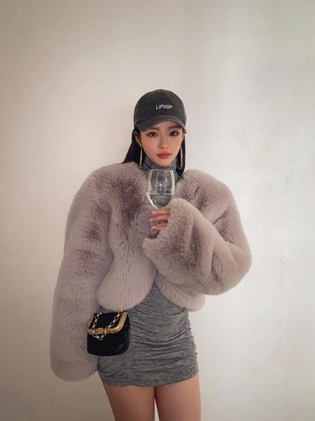 women's fur & faux coat women jackets 2021 winter fashion warm plush jacket short round neck streetwear thickened, Black
women's fur & faux coat women jackets 2021 winter fashion warm plush jacket short round neck streetwear thickened, Black
