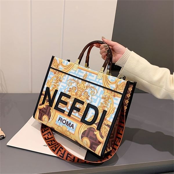outlet sale 80% off family printed letter hand new european and style trend big women's single shoulder fashion tote bag wholesale stor
outlet sale 80% off family printed letter hand new european and style trend big women's single shoulder fashion tote bag wholesale stor