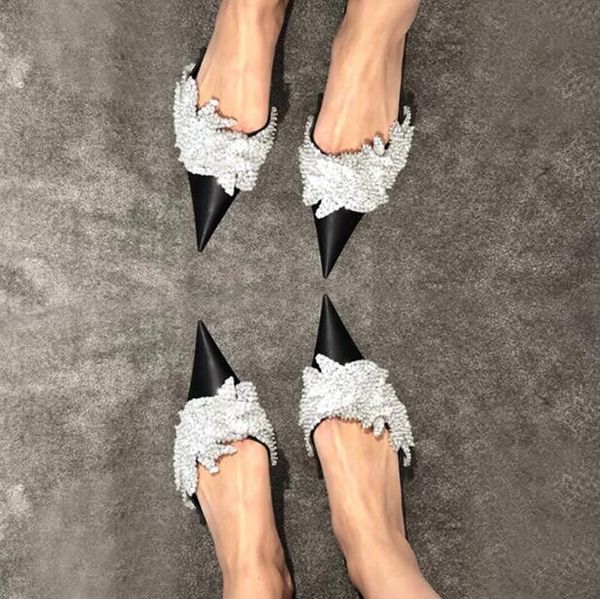 slippers sweet black bling crystal rhinestone butterfly knot pointed toe slip on woman shallow flat comfortable mules shoes
slippers sweet black bling crystal rhinestone butterfly knot pointed toe slip on woman shallow flat comfortable mules shoes