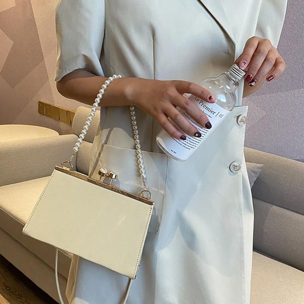 evening bags casual pu leather clip women's shoulder fashion pearl handle ladies clutch purse simple solid color handbags bolsos
evening bags casual pu leather clip women's shoulder fashion pearl handle ladies clutch purse simple solid color handbags bolsos