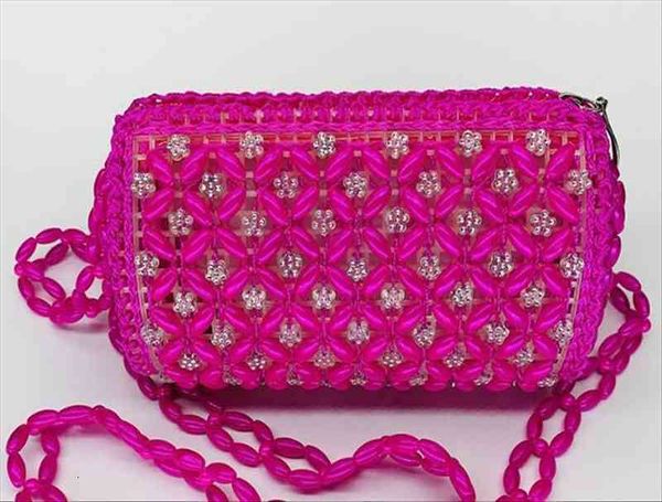 fast beaded bag, handmade womens hand mobile phone coin wallet, Red;black
fast beaded bag, handmade womens hand mobile phone coin wallet, Red;black